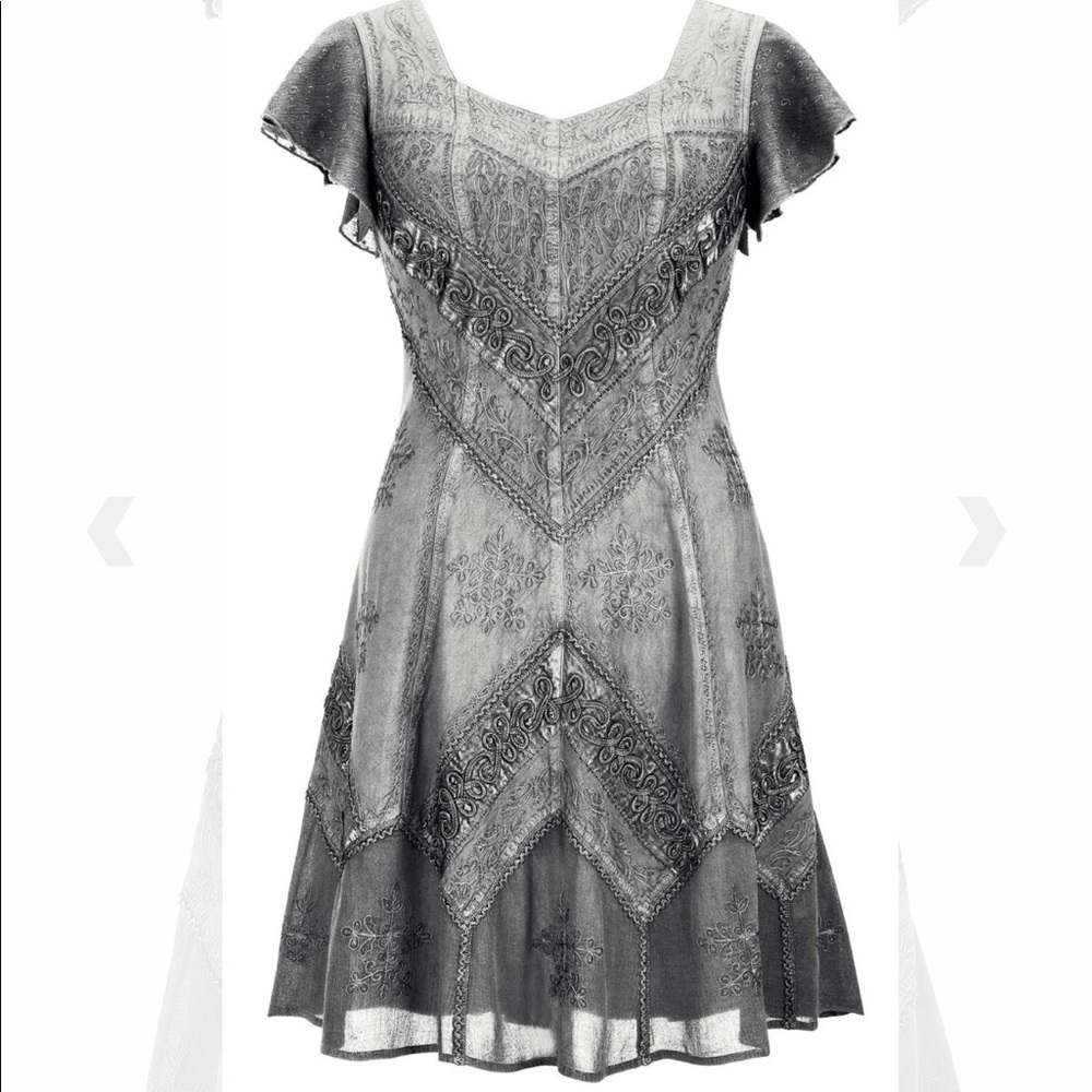 Beautiful Avery dress 👗